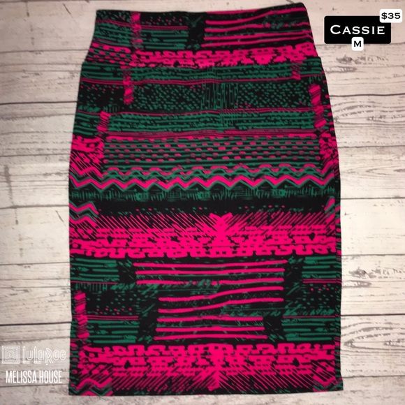 M LuLaRoe Cassie Skirt - Picture 1 of 5